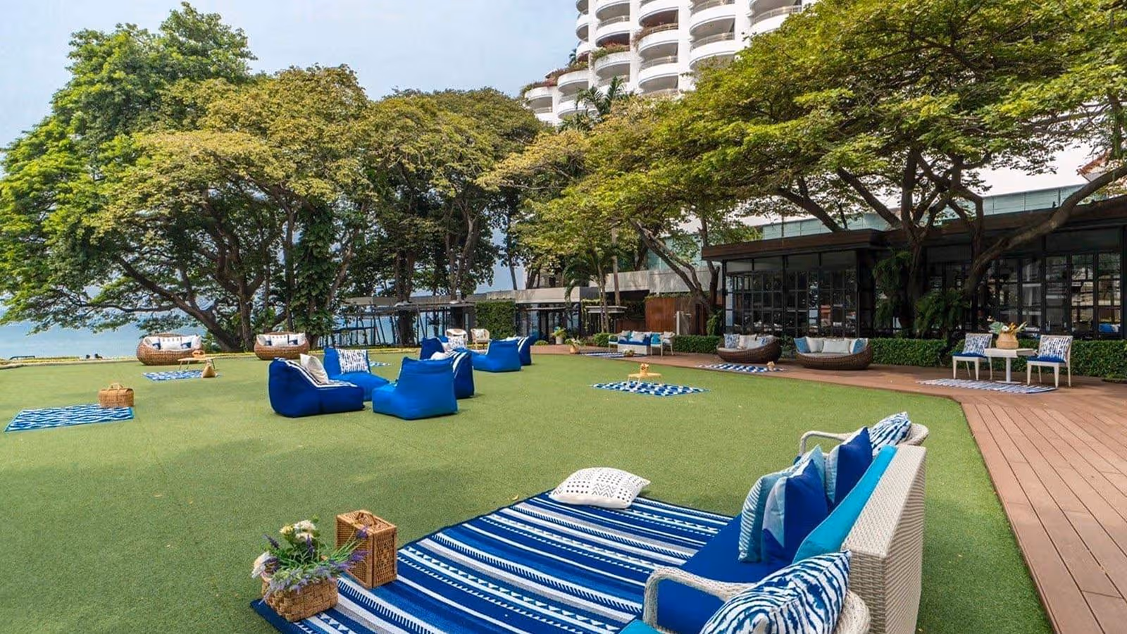 Cosy Beach Hotel
