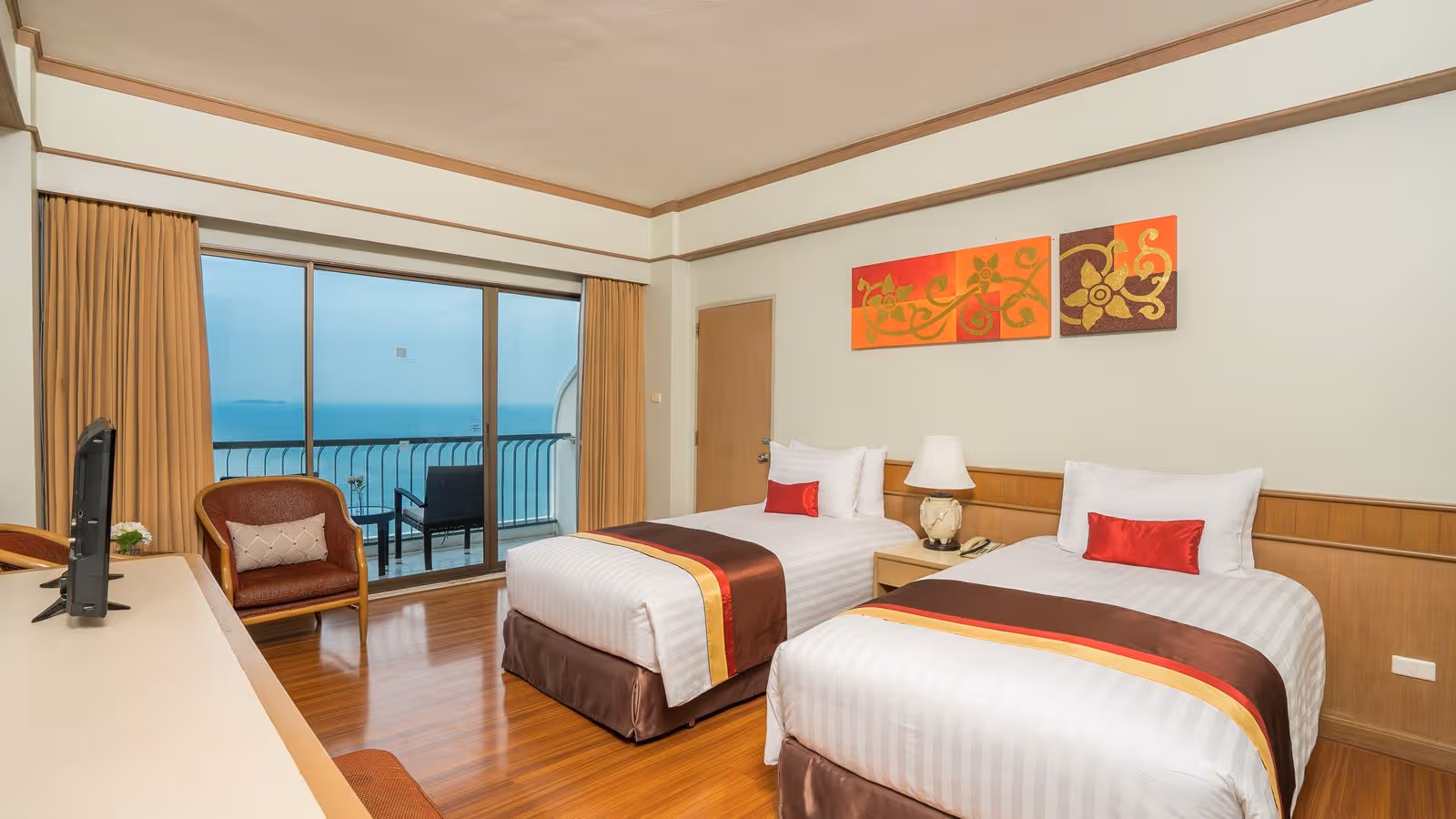 Cosy Beach Hotel