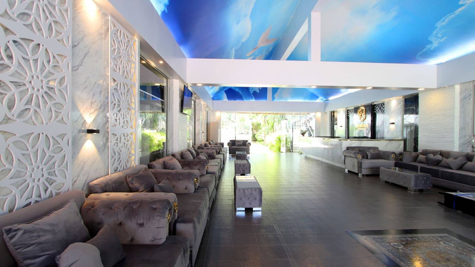 Pooh Beach Resort & Spa