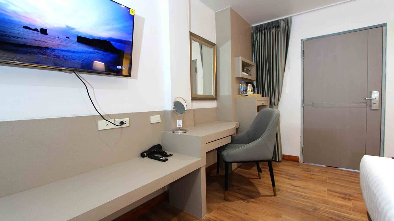 Pooh Beach Resort & Spa