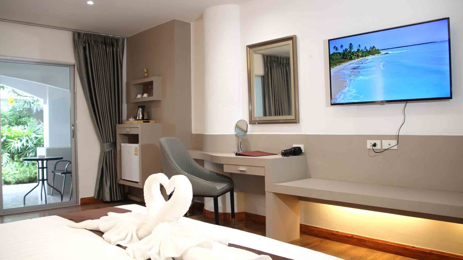 Pooh Beach Resort & Spa